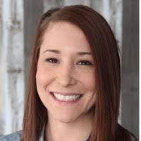 Lisa Hauer's Instagram, Twitter & Facebook