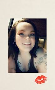 Posting for a friend Men only 🤍 This is Eva she is looking for someone to  get to know & kill time with good conversation. She'll be home in April  from PA