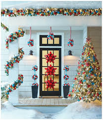 The same applies for atmospheric christmas lights outside on the streets or inside our cozy home. 22 Best Outdoor Christmas Tree Decorations And Designs For 2020