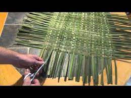 How To Make A Woven Cattail Mat Use For Rugs Great Insulator Basket Weaving Weaving Diy Weaving