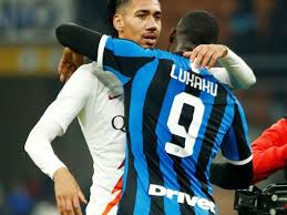 All you need to know about chris smalling, complete with news, pictures, articles, and videos. Former Manchester United Star Chris Smalling Held At Gunpoint During Burglary In Rome Football Gulf News
