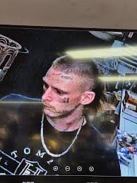 Hi Everyone, today we had some interesting " customers ", 😉 again stealing  from us at OMGosh Wyalla Plaza. Mullet guy full of tatoos including his  face, came together with his blond