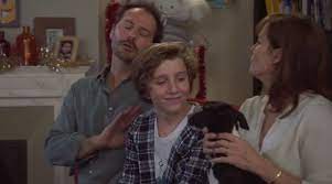 À partir de 1862, l'administration décide d'utiliser des cachets à gros chiffres qui permettent d'identifier le bureau émetteur. Samia Et Yoann Proches Et Madison Le Chien Star Du Mistral Plus Belle La Vie 25 12 2018 Nouveautes Tele Com