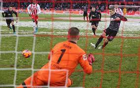 Halbzeit bei der partie des 1. 1 Fc Koln Unterliegt Sc Freiburg 3 4 Der Nachste Untergang Kolner Stadt Anzeiger