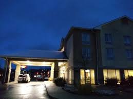 Huntsville On Best Western Plus Muskoka Inn Best Western House Styles