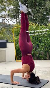 'they are soft and comfortable. Eva Longoria Shows Off Her Impressive Yoga Headstand The World May Be Upside Down But So Am I Daily Mail Online