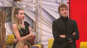 La modella siciliana non ha infatti lasciato entrare nella sua stanza il. Clizia Incorvaia E Paolo Ciavarro Risvolto Straziante Nella Loro Storia