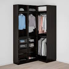 Ankleideraum planen einrichten und gestalten ankleidezimmer ideen begehbarer kleiderschrank ikea pax pla closet layout dressing room design walk in closet ikea. Pax Eckkleiderschrank Schwarzbraun Ikea Osterreich