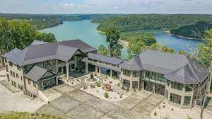 Although the dam was built for flood control and power generation, it has now become a recreational oasis for more than 3 million visitors each year. Massive 14 8m Tennessee Mansion Is The Week S Most Popular Home Realtor Com