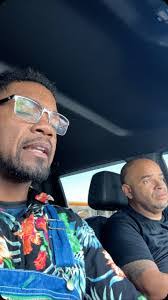 Shawn Bernard's Instagram, Twitter & Facebook