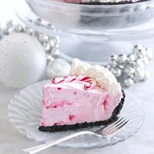 Choose from rich dark chocolate, strawberry or a simple vanilla. Christmas Ice Cream Desserts Pink Lover