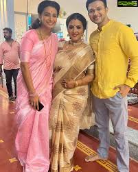 Fathima Babu Instagram Sippikkulmuththu Vijaytvserial With My Darlings Jay  And Lavanyasexiezpix Web Porn