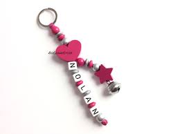 Porte Cles Personnalise A Tout Petit Prix Sur Http Www Kidsandcrea Com A Tres Vite Porte Cle Prenom Porte Cle Porte Cle Personnalise