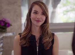 Hapa actress from hawai'i thanks it has pockets! Veronique The Good Place Wiki Fandom