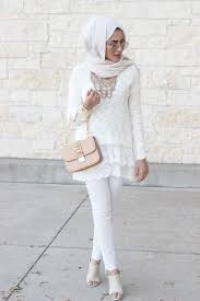 View interior and exterior paint colors and color palettes. Daily Style Ideas With White Hijab Scarf Hijab Style Com
