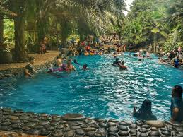 Watu Gunung Lerep Ungaran Berenang Sambil Menikmati Alam Dunia Qtoy