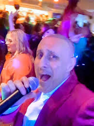 Neil Devlin (@neildevlinmagic)