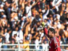 Quando ainda era goleiro do santos, em 2014, mário lúcio duarte costa, o aranha, foi chamado de macaco por. Ninguem Protege O Atleta Que Se Posiciona Diz Ex Goleiro Aranha 11 09 2020 Uol Tab
