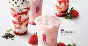 Nothing artificial here and no strangely processed strawberry syrup either. Gong Cha Korea Spring Limited Strawberry Beverages Seoul Korea Coex Parnas Mall Branch