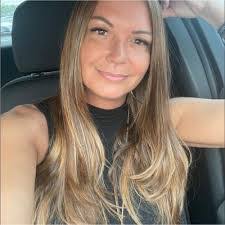 Robin Vester's Instagram, Twitter & Facebook