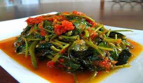Kalau begitu kita perlu tahu betul cara paling benar untuk memasak bayam. Resep Dan Cara Masak Membuat Sayur Bayam Merah Bening Yang Benar Enak Sederhana Nan Sehat Selerasa Com