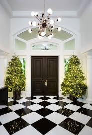 See Kris Jenner S Home Decked Out For Christmas Kris Jenner House Christmas Home Christmas Entryway