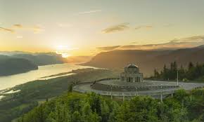 It was built by simon benson, who was involved with the columbia gorge scenic highway. Two Days In The Columbia River Gorge The Official Guide To Portland