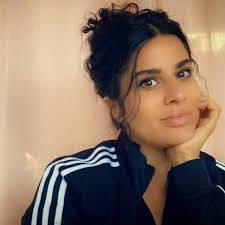 Laura (@makeupbylaurav) • Instagram photos and videos