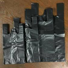 Sini mbak lebih dekat lagi lebih dekat lagi dong. mbak marni mengikuti perintahku dan dirinya sudah dekat sekali denganku, terasa payudaranya yang ranum telah menyentuh dadaku yang naik turun oleh deruan nafsu. Spana 8 Posts Facebook