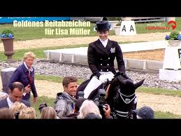 Nun haben lisa und thomas müller noch einmal aufgestockt. Pferd International 2015 Goldenes Reitabzeichen Fur Lisa Muller Youtube