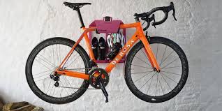 Artivelo Com Nederlands Wp Content Uploads 2016 04 Artivelo Bikedock Rosa Bike Wallmount Fiets Ophangsysteem De R Bike Wall Fahrrad Wandhalterung Singlespeeder