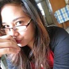 Stream Viviene Gail Delgado music