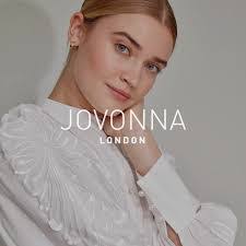 Elizabeth Blanck's Instagram, Twitter & Facebook