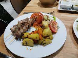 Jardin du luxembourg et son bassin crédit photo : Karavaki Au Jardin Du Luxembourg Paris Quartier Latin Restaurant Reviews Photos Phone Number Tripadvisor