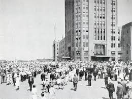 If you are looking for a great deal on your train tickets or just want extra room to stretch out, consider traveling on monday instead, as it tends to be the least crowded day of the week. New York Central Terminal Grand Opening June 29 1929 Wny Heritage