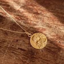 Maison La Couronne Maisonlacouronne Photos Et Videos Instagram Gold Necklace Jewelry Gold