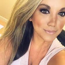 Lauren Dilbeck's Instagram, Twitter & Facebook