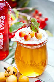 6 Recettes De Confitures Avec Les Fruits De La Haie Recette Confiture Confiture Fruits