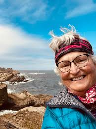 Who knows what I'm doing in this photo ?