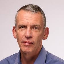 Dave Tait's Instagram, Twitter & Facebook