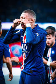 Pin De Ajes Myakw Em Psg Players Jogadores De Futebol Futebol Neymar Futebol