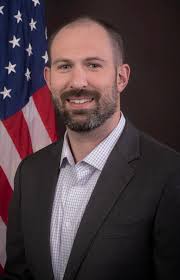 Eric Vandenberg's Instagram, Twitter & Facebook