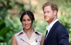 Royal correspondent carolyn durand reported for elle.com that meghan and harry are expected to spend christmas in california, rather than celebrating the holidays with the royal family in england. Prince Harry And Meghan Markle Christmas Card 2020 See Picture Here