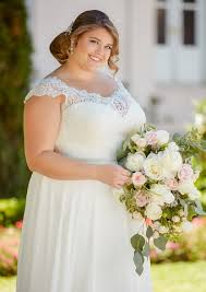 Brautkleidänderungen sind sehr speziell und sehr aufwändig, daher sollten sie ihr brautkleid nur von profis ändern lassen. Brautkleider Fur Die Mollige Braut Brautmoden Ubergrossen