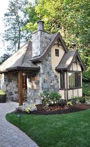 Simple Entry Garden Small House Cottage Homes Tiny House