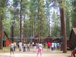 Luxury log cabin features 2 master suites, vaulted ceilings perfect for a romantic getaway, business retreat, or fun filled family destination. Reserve Big Bear Group Lodging Vacation Rentals At Golden Bear Cottages