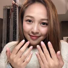 真係好靚😍好鍾意💕 Sandy係超級有心機幫我整💅🏻 比我原本想整嘅仲靚好多❤️ 開心到爆🥰🥰🥰 隨即整埋對腳😂😂  揀左簡單嘅nude色💅🏻 仲有泡泡浸添🛁超正😂😂 J'aime Nail #真心靚#