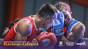 En algunas tribunas hinchas de santa fe y nacional compartiendo, las gentes felices de regresar al estadio, al fútbol en vivo y en directo. Transmilenio On Twitter Un Ring De Boxeo El Estadio El Campin Funciono Como Escenario Para Este Deporte En 1964 En La Pelea Por El Titulo Mundial Entre El Brasileno Eder Jofre