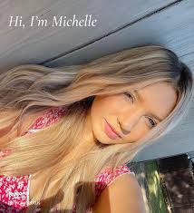 HELLO! I'm Michelle :)