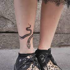 Snake Leg Tattoo Pinterest Corkieboltonjewelry Snaketattoo Tattoo Snake Girltattoodesigns Black Snake Tattoo Tattoos Leg Tattoos